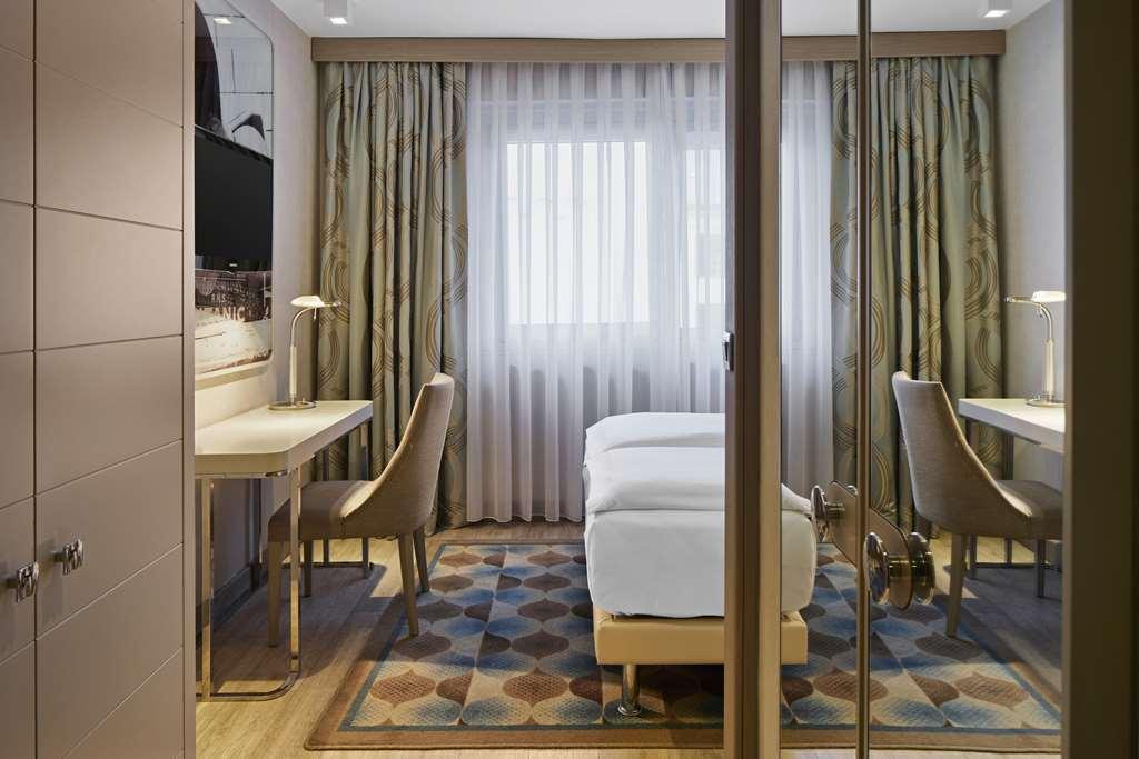 Titanic Comfort Mitte Βερολίνο Δωμάτιο φωτογραφία