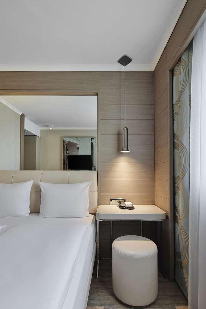 Titanic Comfort Mitte Βερολίνο Δωμάτιο φωτογραφία